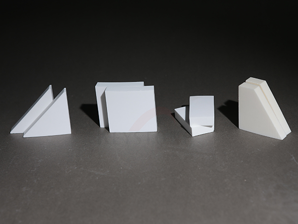 Alumina bulletproof ceramic plate